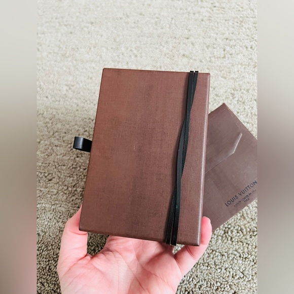 ✨ Authentic LOUIS VUITTON Drawer Box w/ Inserts ✨ - Picture 2 of 10